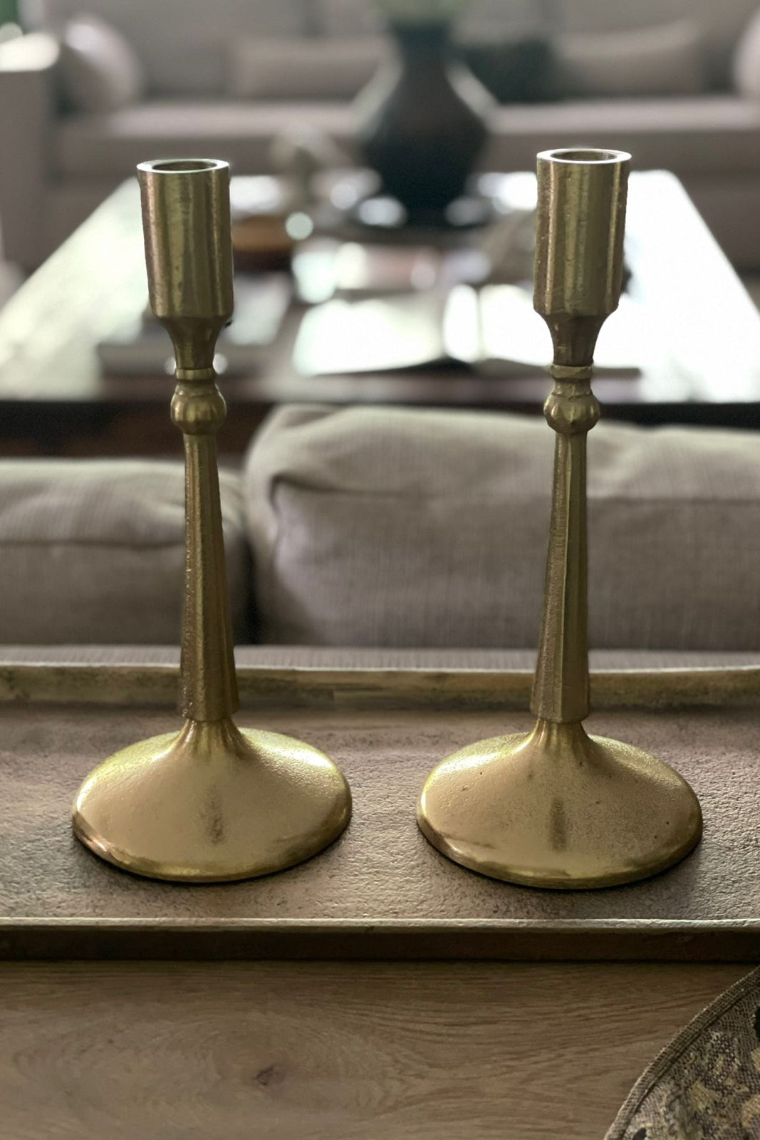 CANDELABRO ALTO DORADO CLÁSICO